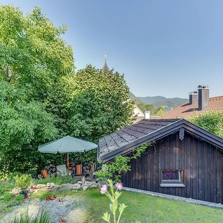 Boutique Mit Garten Und Bergblick Дом отдыха *
