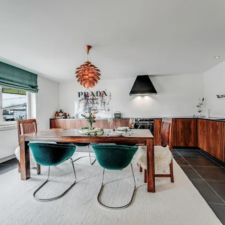 Boutique Mit Garten Und Bergblick Сasa de vacaciones *
